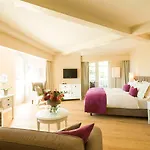 Pienzenau Am Schlosspark Merano