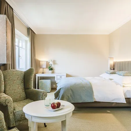 Hotel Pienzenau Am Schlosspark Merano