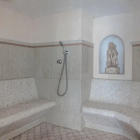 Pienzenau Am Schlosspark Hotel