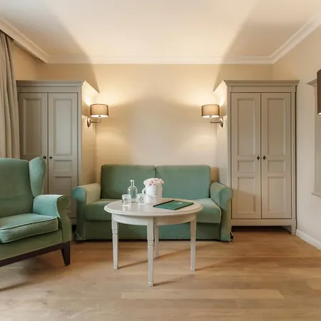 Pienzenau Am Schlosspark