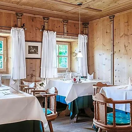 Pienzenau Am Schlosspark 4*