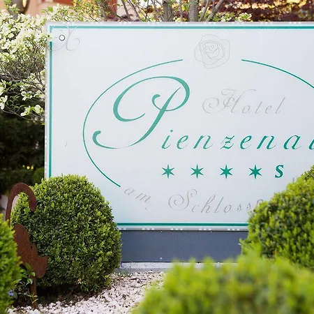 Pienzenau Am Schlosspark Hotel 4*