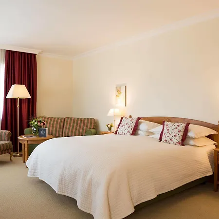 Pienzenau Am Schlosspark Merano