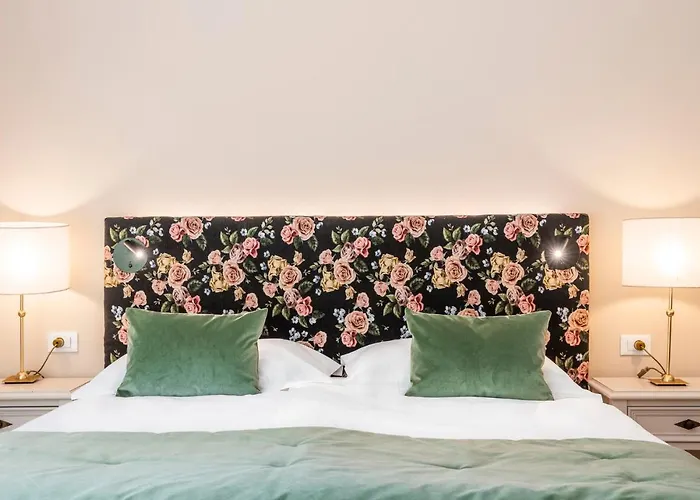 Pienzenau Am Schlosspark Merano