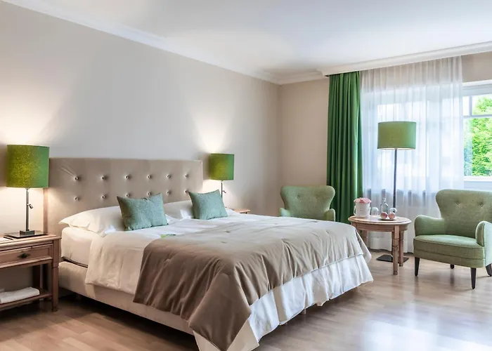 Hotel Pienzenau Am Schlosspark Merano