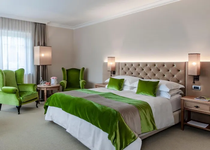 Pienzenau Am Schlosspark Hotel