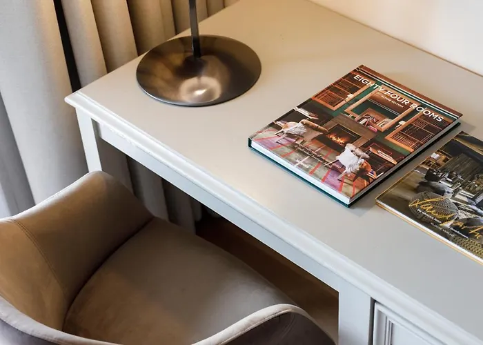 Pienzenau Am Schlosspark Merano