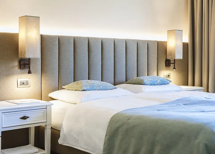 Pienzenau Am Schlosspark