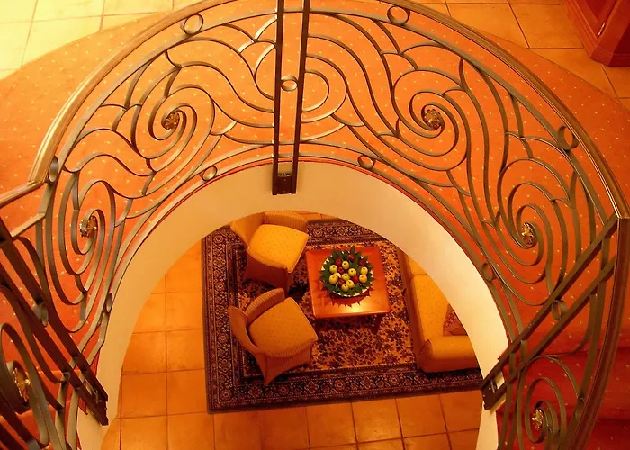 Hotel Pienzenau Am Schlosspark Merano